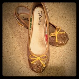 Guess flats